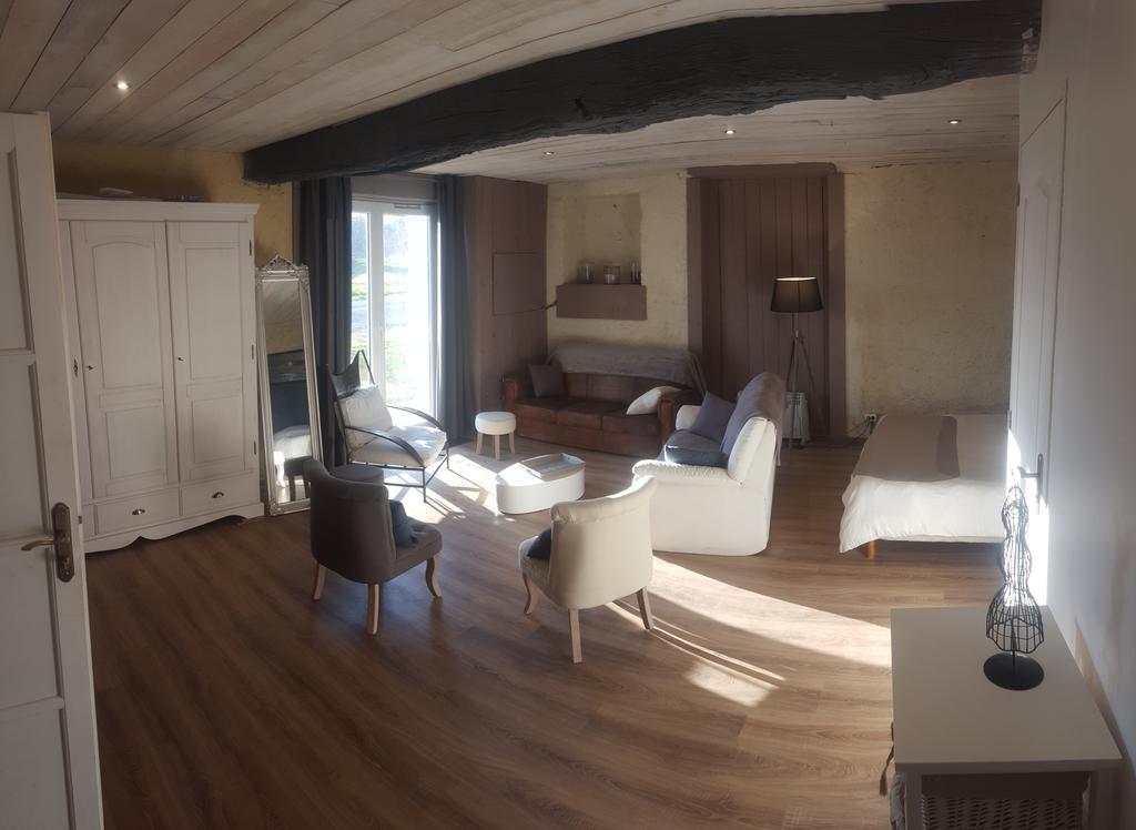 Domaine De L'Etanchet Hotel Saint-Hilaire-le-Vouhis Bagian luar foto