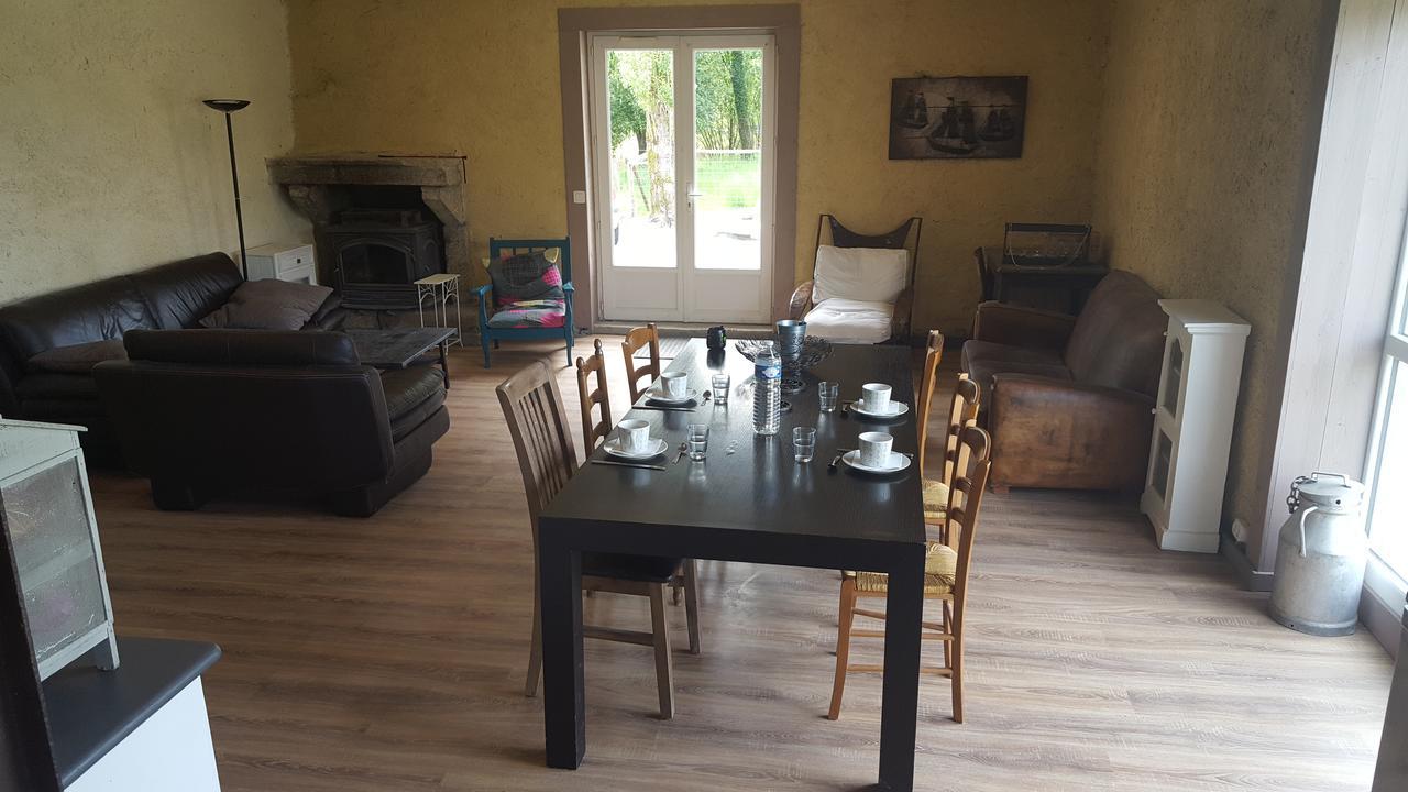 Domaine De L'Etanchet Hotel Saint-Hilaire-le-Vouhis Bagian luar foto