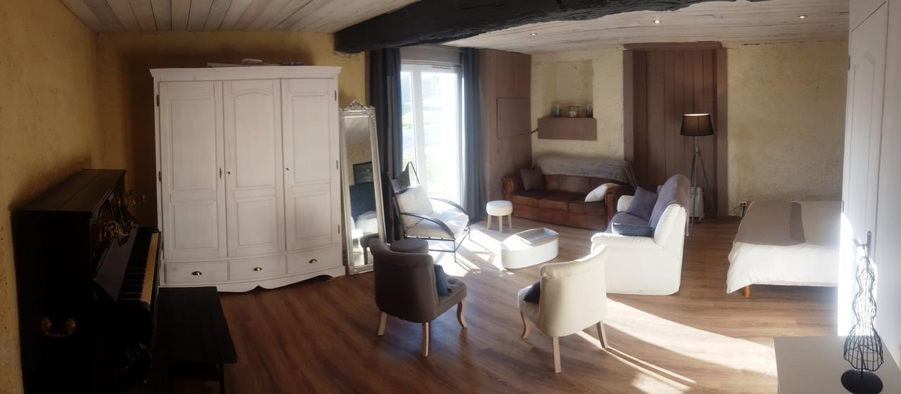 Domaine De L'Etanchet Hotel Saint-Hilaire-le-Vouhis Bagian luar foto